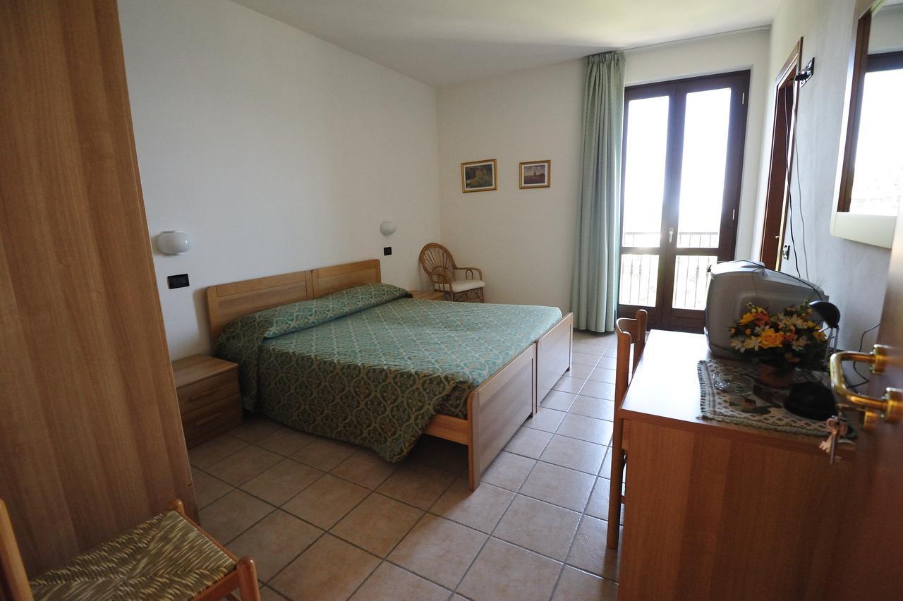 סן זנו די מונטניה Hotel San Remo חדר תמונה